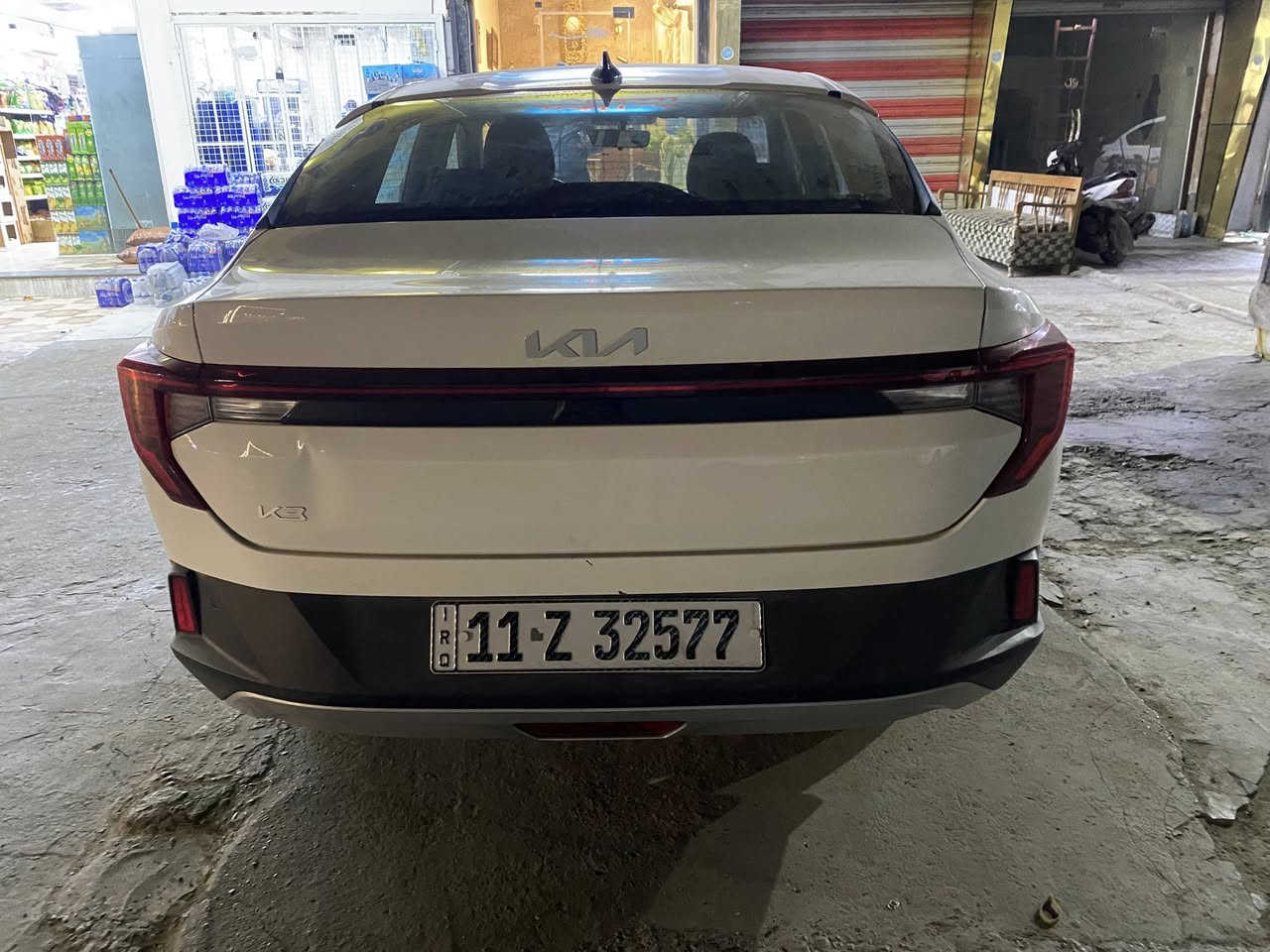 كي ثري K3 ٢٠٢٤ سيارة رقم بغداد خليجي بيها رصعات كما موضوح بالصورة ماشية ٤٠ الف كيلو  للاستفسار الاتصال على *********** او مراسلة الصفحة
