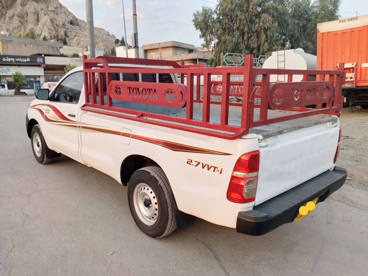 مەرزییە 2007 بۆ فرۆشتن ...5 قوولاپ 😍
بەشەرتی گێڕ و مەکینەو ئەکسل ....
 4 پارچەی بۆیاخە ..بێ ناوگرتن ...شان و سەقف بەشەرت
 ڕەقەم و سەنەوی بەسەر چوە ..ژینگەی دراوە...😌
 چەمچەو ناو بۆدی زۆر جوان و مەزبووت ...ماڵی کاسپی
 4 تایەی لۆکی لەژێرە ...تەقەو ڕەقەی بەشەرت ..
 ***********  واتسئەپ ......
 *********** ....ڤایبەر ........ئەدمین 🥰
  ناونیشان : هەڵەبجەی شەهید .......
