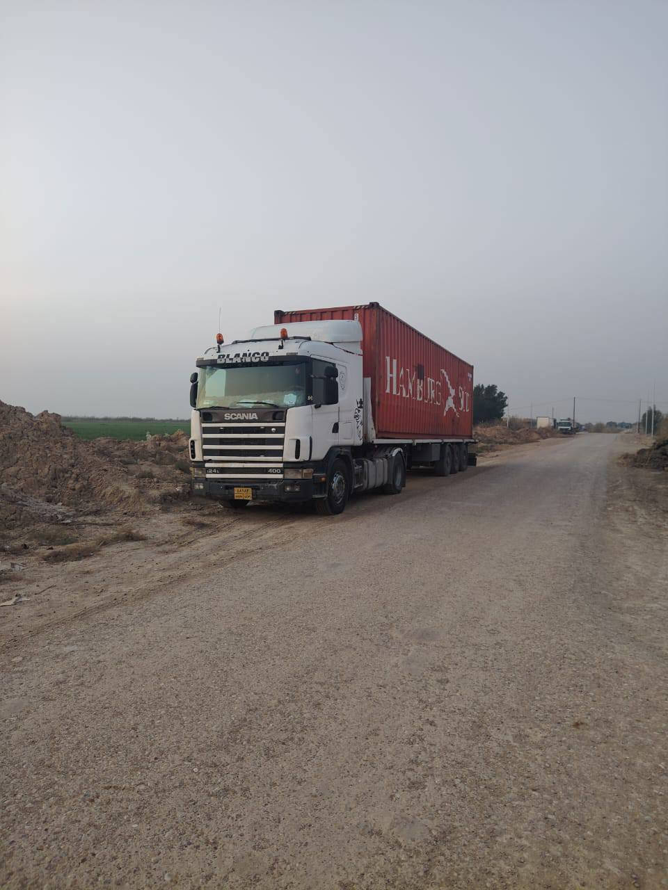 السلام وعليكم
تريله سكانيا موديل 2000 للبيع

سنويه مجدده لسنة 2027

رقم سليمانيه ومكانها بغداد بسمايه

للاستفسار الاتصال على الرقم ***********
