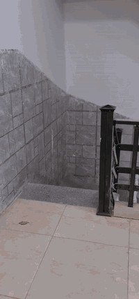 شقق للاجار شارع المغرب طابق اول وثاني عوائل فقط  غير مسكونه سابقا. تفاصيل عالخاص او***********
