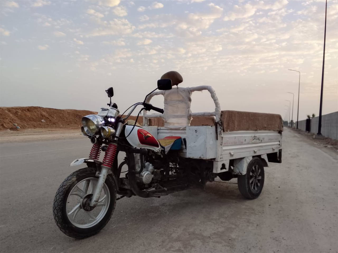 ستوته موديل 21 محرك 24 بليته موجوده ها مفتوح محرك ولا صرف ولا بخارستوته حلوه كهربائيه شغاله تخم تاير جديد الستوته جاهزه ركبه وشاصي بالشر الستوته جاهزه ما شاء الله ما ناقصها الف السعر 900 وبيها مجال للطيبين مكاني كركوك كوباني//***********
