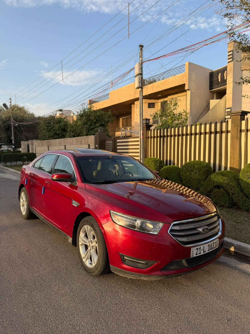 فورد تورس ٢٠١٤ خليجي وكاله نيفا
فول مواصفات sel .
كفاله عامه من الحادث بيها صبغ بابين ونص جاملغ بدون دواخل اثر شخوط .
كفالة من النواقص .
كير مكينة مكفول من الفتح 3500 .
للبيع
عارضها ب ١٣٠ وبيها مجال قليل .
مكاني بغداد .
للاستفسار 
***********
