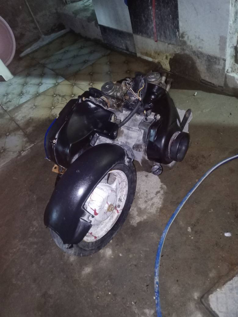 السلام عليكم مكينه ماكس لبيع شغاله هيه بس بيع كوم حديد لا بيه صوت ولا شي بس جيب وشد غراضه كامله سعره 100 بيه مجال مكاني البصره الجزيرة زين عابدين رقم *********** البصرة, العراق
