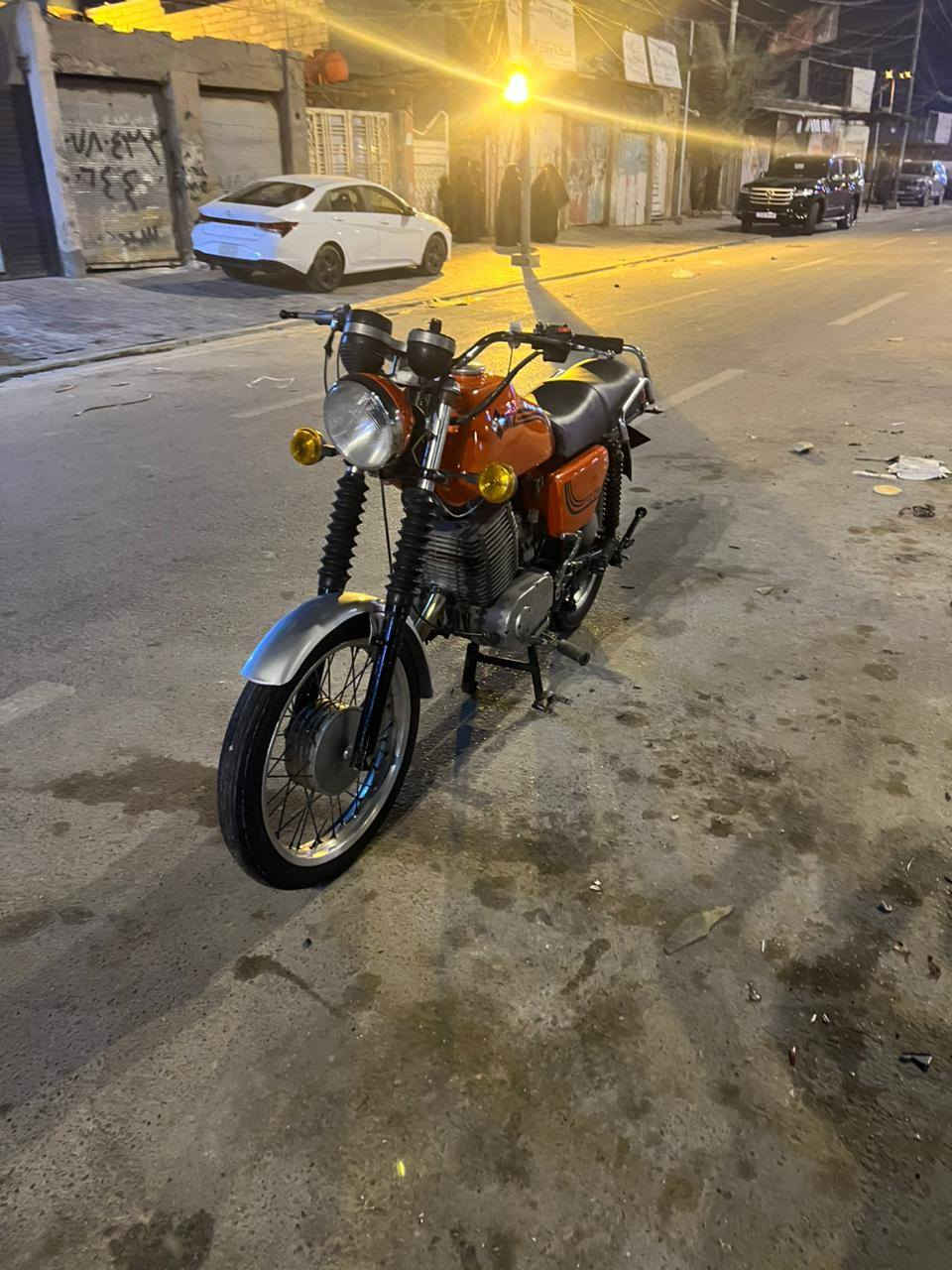 سلام عليكم من رخصت مدير الكروب موطورMZمدل٨٢ لبيع بدون عنوان كربلاء استفسار ***********
