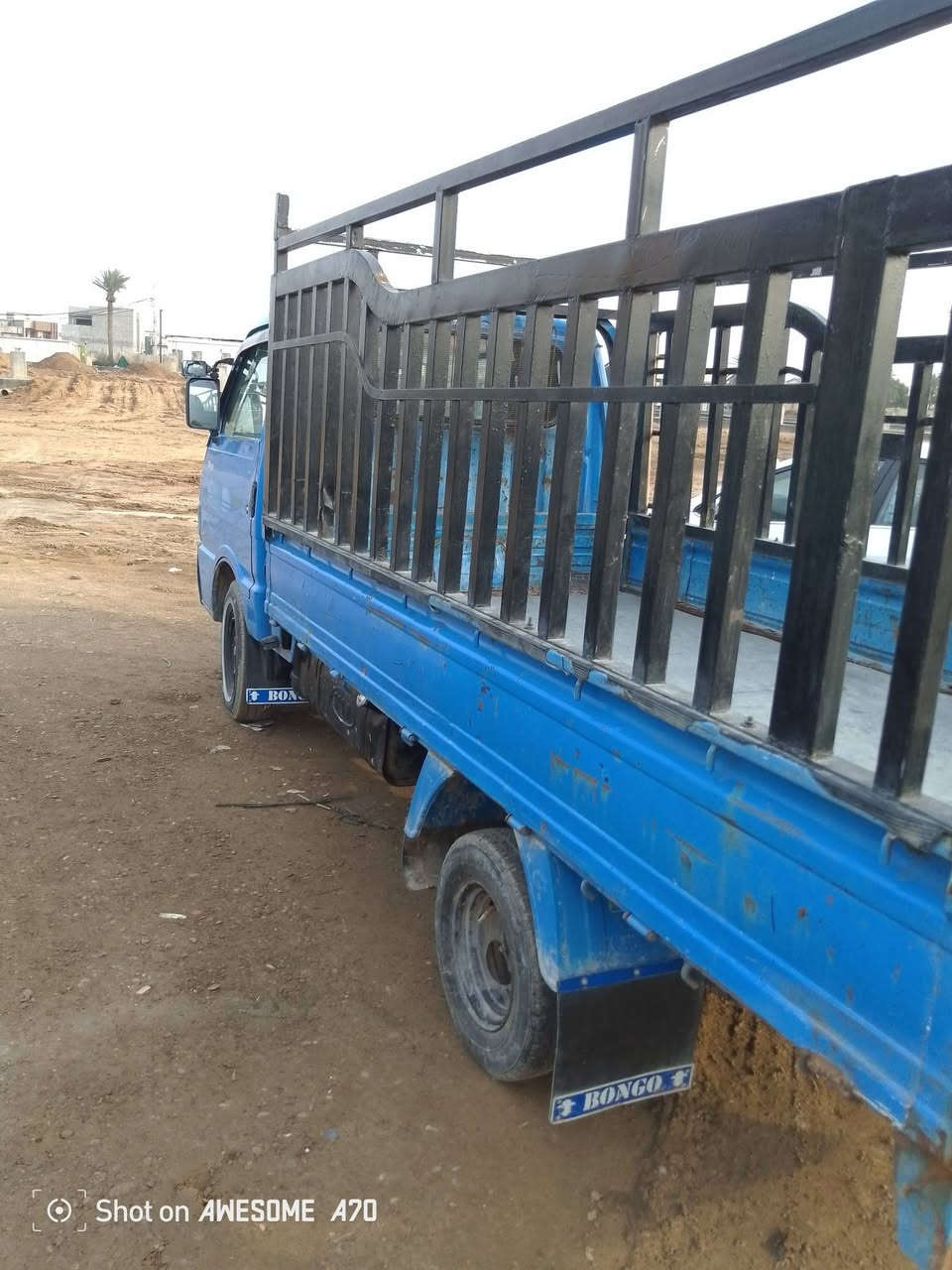 كيا حمل موديل 94 رقم دولي بسمي سعرها 45 رقم *********** مكانها بعقوبة
