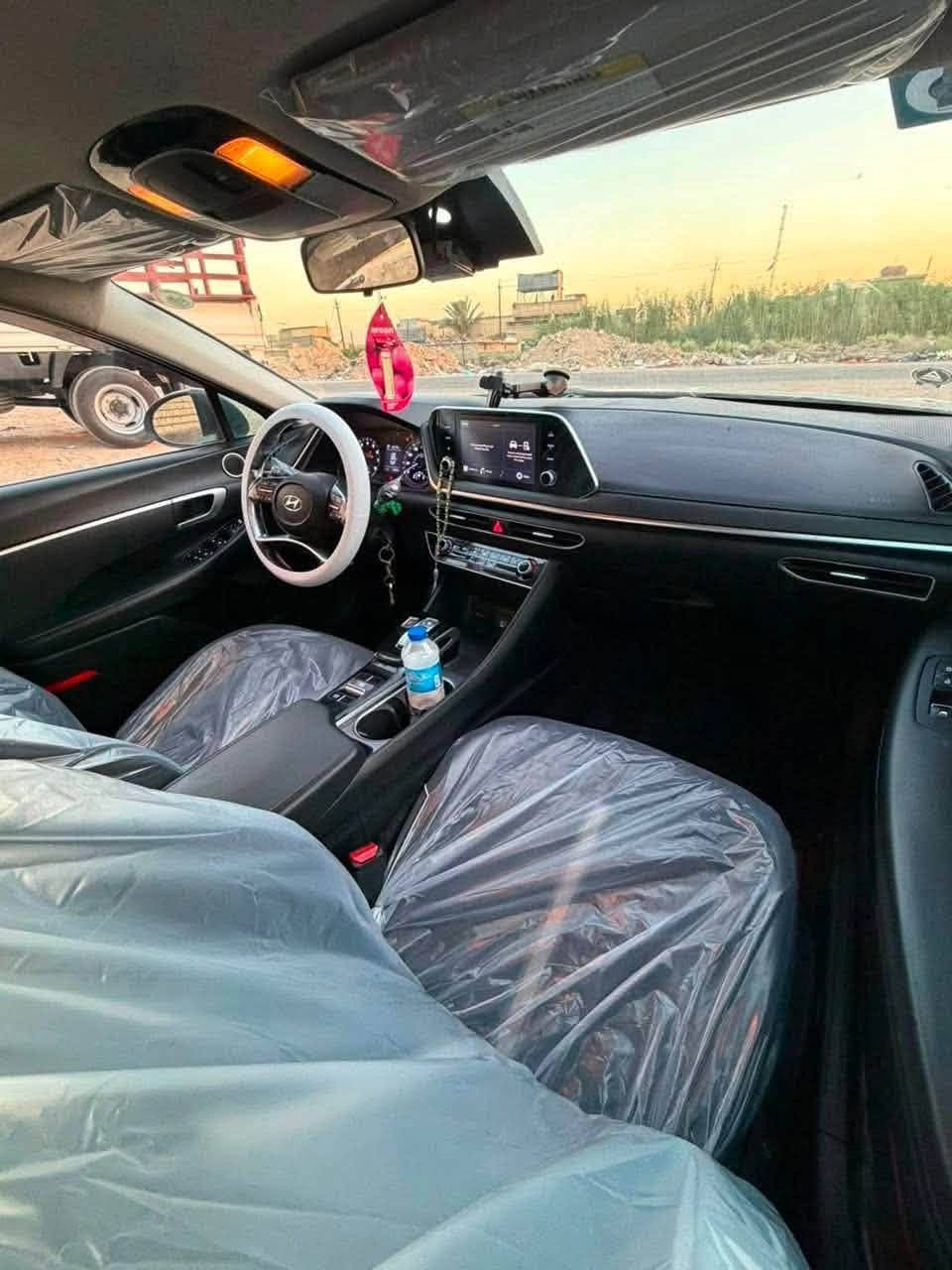 سوناتا ٢٠٢٣  اللون ابيض وارد امريكي محرك ٢٥٠٠
بيها ٤ قطع صبغ حادث سطحي بدون دواخل وقطعة كلير وبدون لغد  وبدنه كله بلادي حتى الراديتر

رقم بغداد  الجديد تحويل مباشر

السيارة موجودة بغداد  وماشية ٣١ 

السعر 143ورقة بيها مجال صدر تخم تاير جديد تبريد ثلج سياره ماشيه قليل موصفات قيادة ذاتية تكم ستيرن مثبت سرعة اوتو هولد وضعيات قيادة مكاني بغداد الشراي يتصل ***********ملاحضة الصفحة لنشر والترويج رقم صاحب السيارة موجود وبي وتساب
