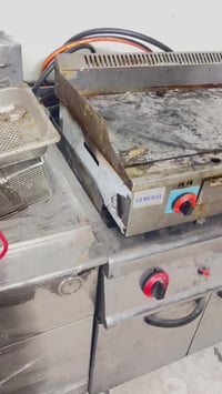 اغراض مطعم البيع بغداد حبيبيه ساحه حمزه ٠٧٧٢٦٧١٦٣٣٦