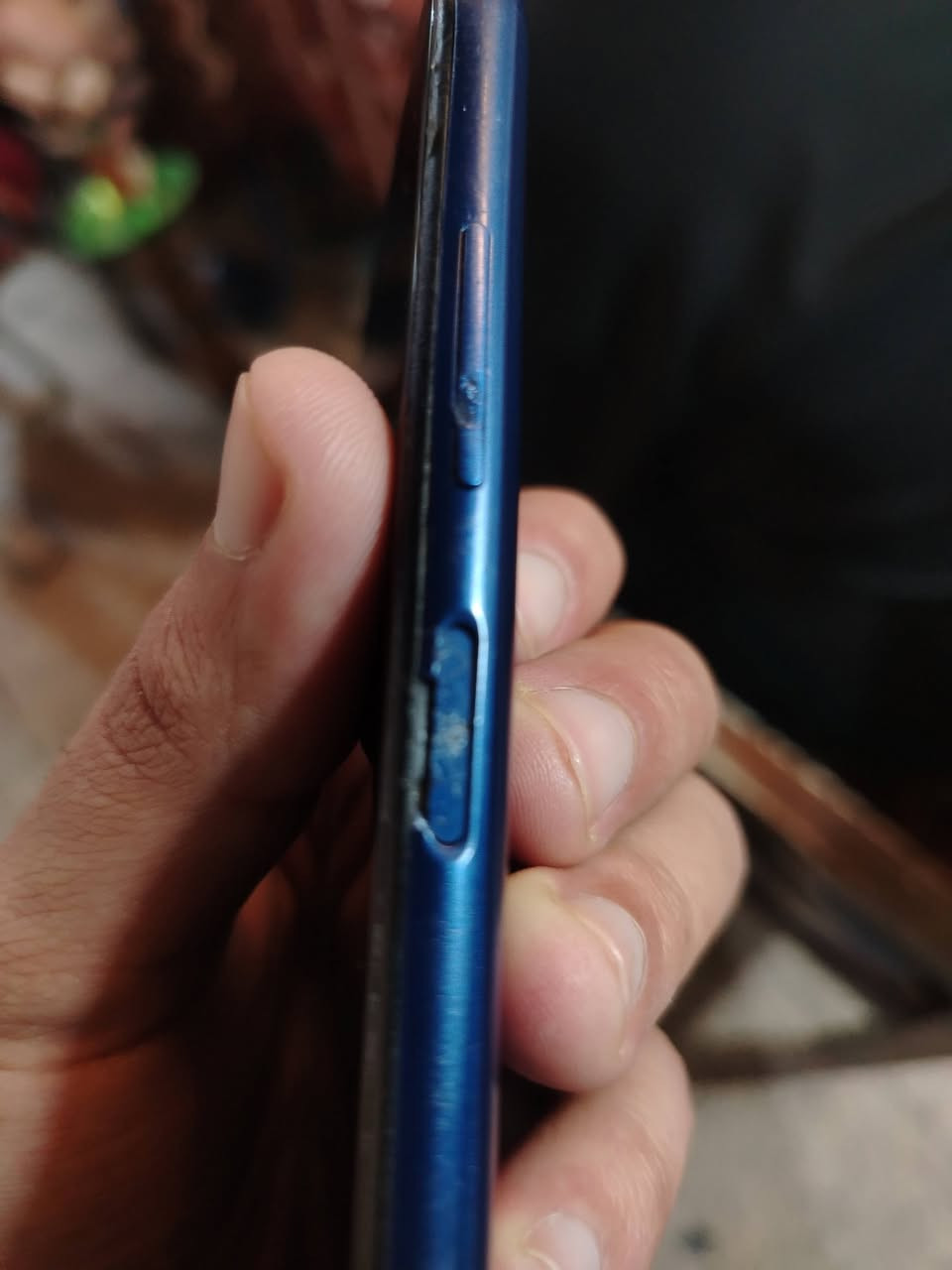 سلام عليكم تليفون للبيع دكمه عاطله مال تشغيل بس سعر80 الف وبي مجال ***********
