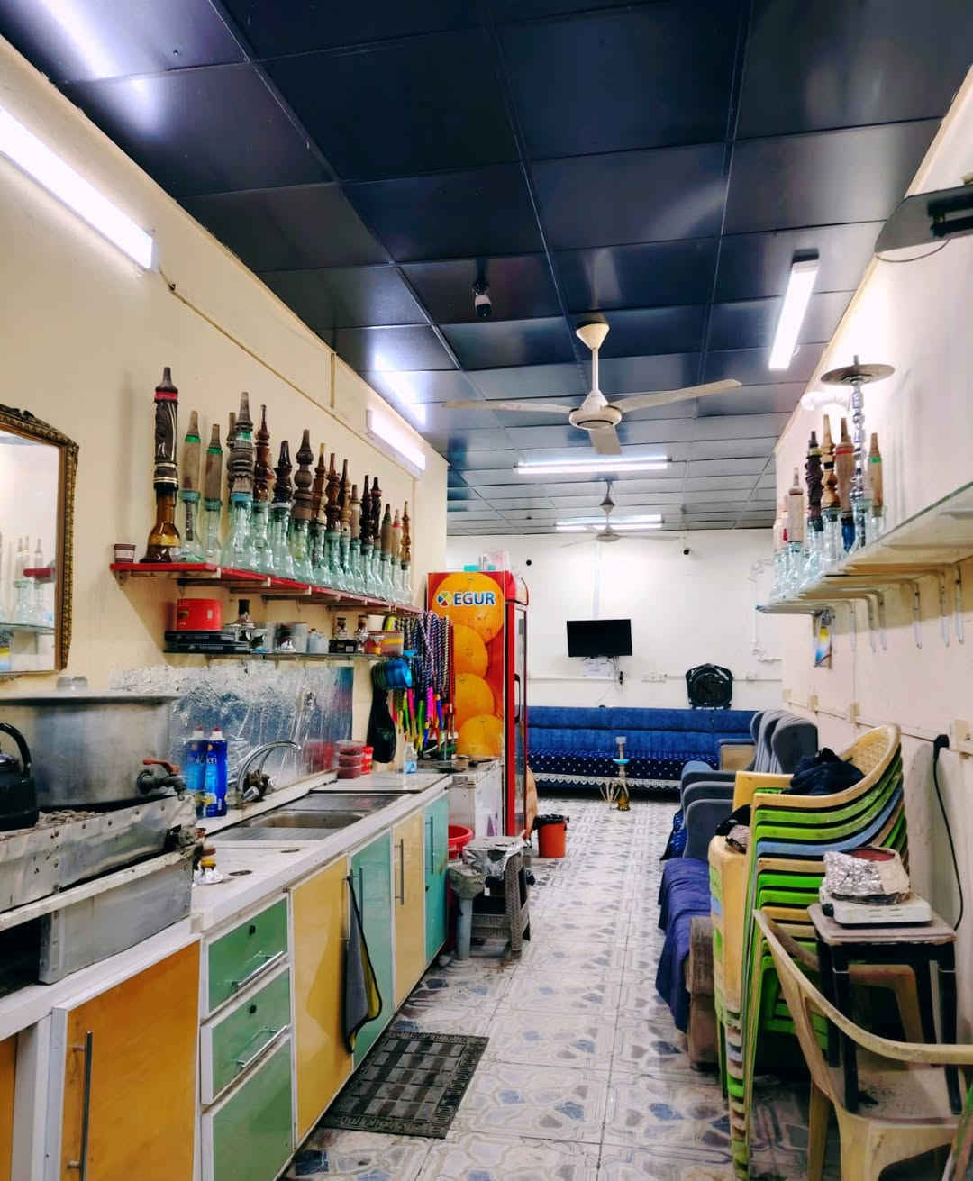 السلام عليكم كوفي للبيع  الموقع الدلال مقابل علاء التميمي ابو المكتبه قرب المجلس البلدي جاهزه لاخير بدون نقص بيها ايجار مدفوع. ***********
