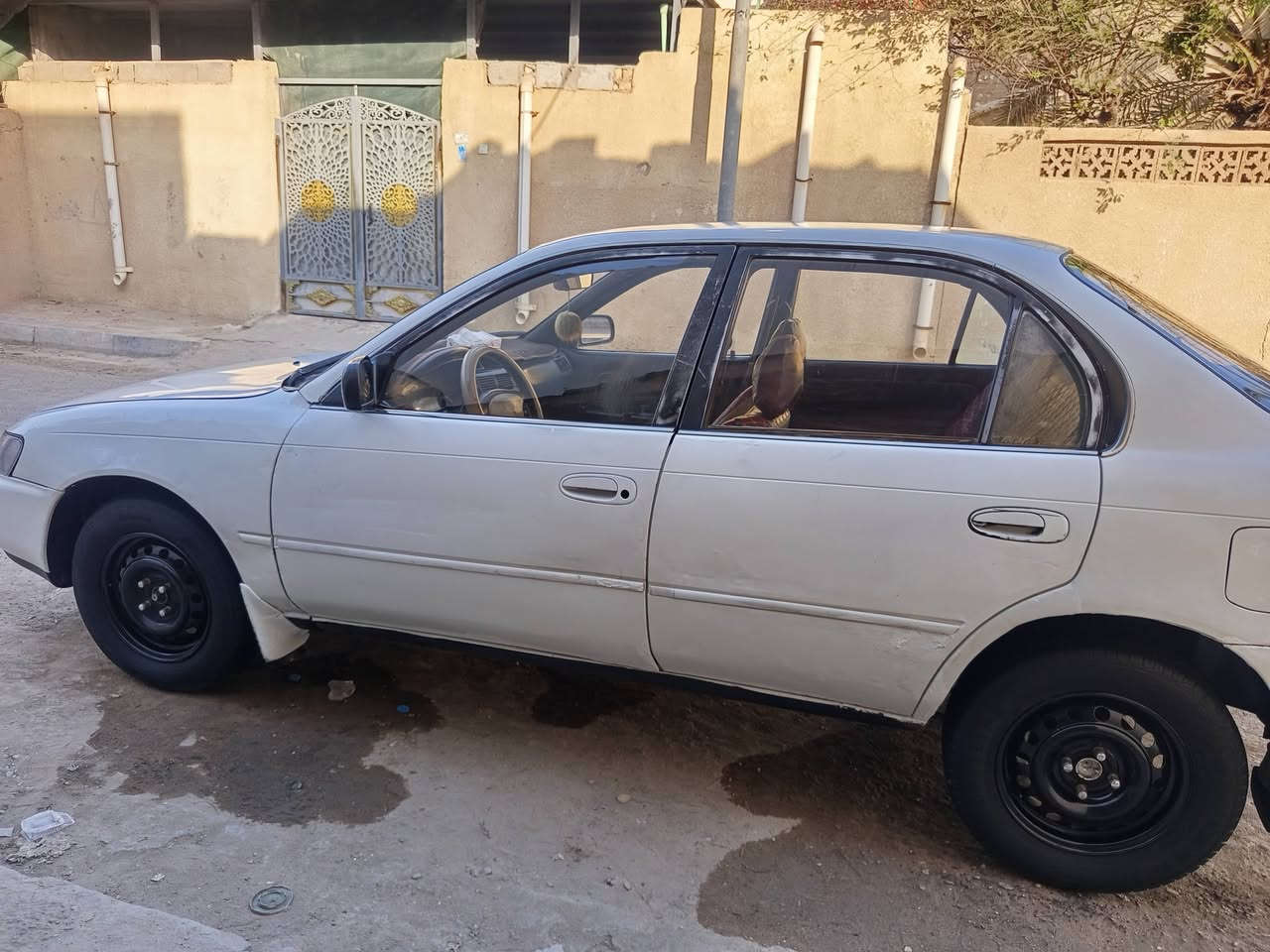 كورلا للبيع موديل ١٩٩٤ رقم بغداد بأسمي
السعر ٤٣ العنوان / البصرة / المعقل / رقم الهاتف ***********
