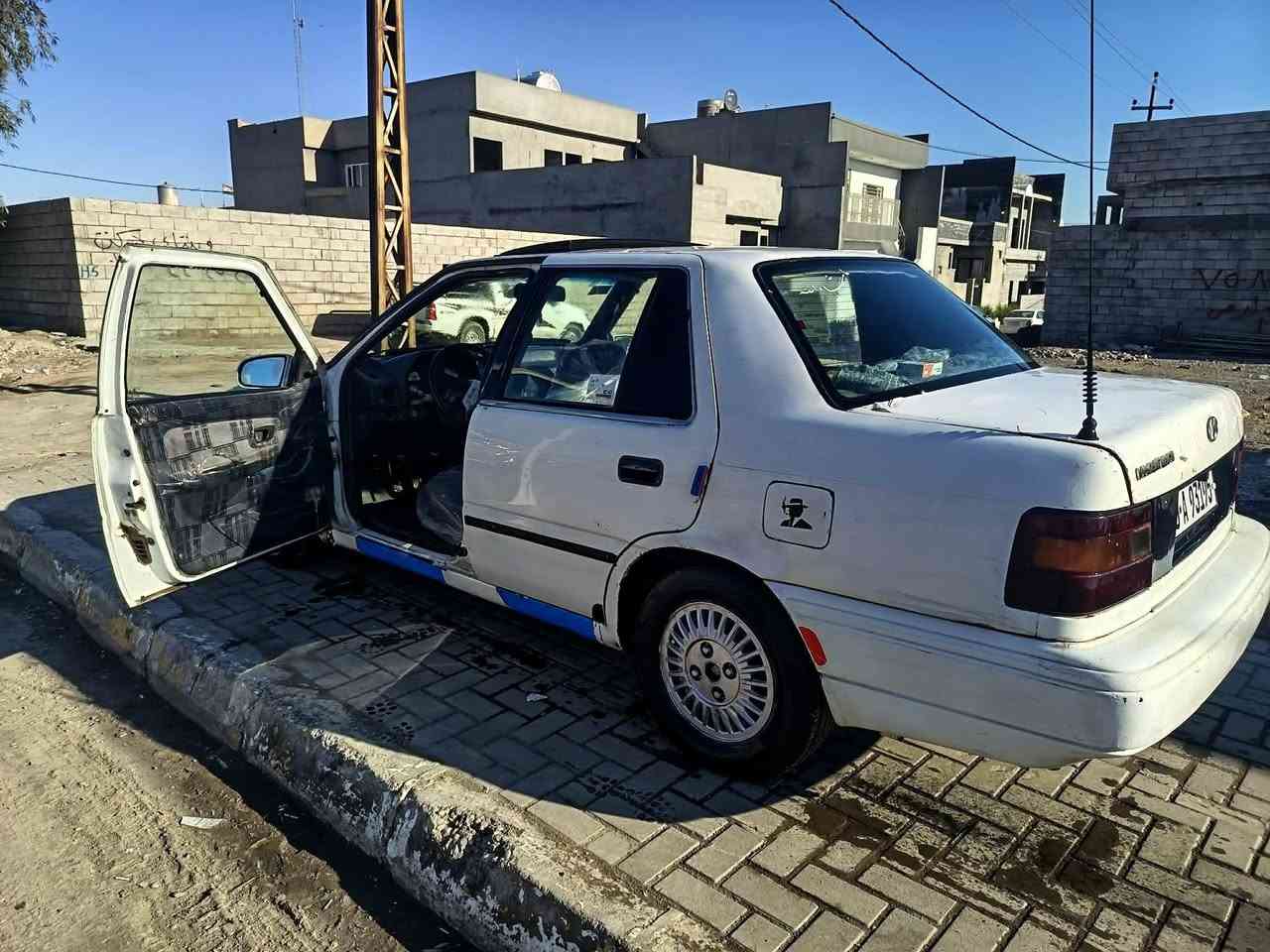 هونداي اكسیل
هونداي اكسیل 
مودیل   1994
بي دفتر بنزین
رقم دیالة باسمي . تحویل وكالة 
جام كهربایي
محرك بروتون باشرط لا سرف ولا بخار 
سعر . 27 و بي مجال
مكاني كركوك بنجاعلي ***********
