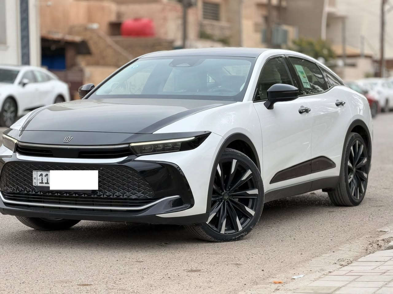 سلام عليكم .....اخوان عندي كراون ماجستا موديل 2023 خليجية وكالة عبد اللطيف ... السياره توكلر ماشيه 29 الف فقط رقم بغداد بأسمي وتحويل مباشر .. مكفوله من الضرر والصبغ فقط رصعه صغيره بارد ..... اخوان السياره جديده جدا جدا والصور تحكم وسعرها 35300$ واي استفسار هذا رقمي ***********
مواصفاته 
محرك 2400 تيربو 
بانوراما
فور ويل  
ابواب شفط 
داتا شو 
اربع كامرات 
برده كهرباء 
صندوق كهرباء 
كشنات جلد وكهرباء 
سستم صوت 
ويل كب حجم 21
لايت عدسات 
شاشه كبيره
