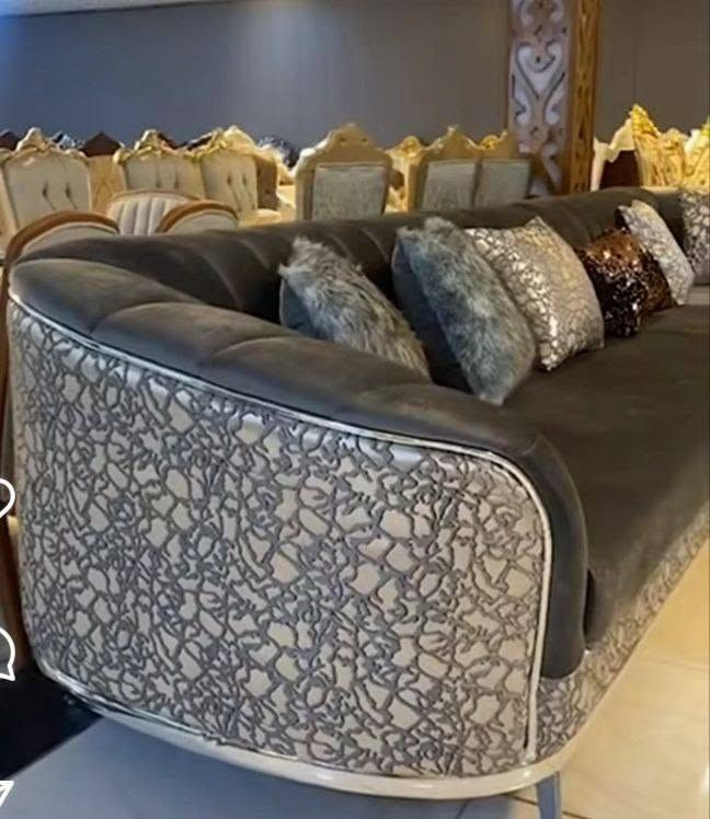 ديوان 10 مقاعد.. فخامة ملكية تليق بأصحاب الذوق الرفيع! ✨🛋️

​لكل من يبحث عن التميز والمساحة الراقية، نقدم لكم طقم ديوان 10 مقاعد بتصميم مثالي يهتم بأدق التفاصيل ليجمع بين الأناقة المطلقة والراحة الاستثنائية.
​📞 للحجز السريع:

​يرجى إرسال (صورة الموديل + العنوان + رقم الهاتف والواتساب).

​#أثاث_فاخر #ديوان_عراقي #مجالس_فخمة #أصحاب_الذوق_الرفيع #تميز_معنا


**إذا كنت صاحب هذا الإعلان وتريد حذفه لأي سبب، رجاءا أرسل رسالة إلى الدعم الفني**