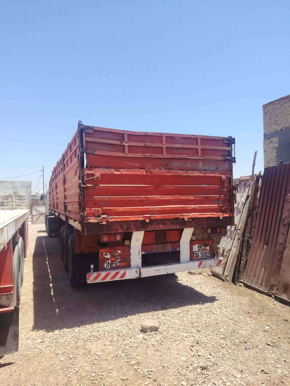 سلام عليكم عربانه بلوم قطعتين دنكير 14 وحد 13 جزمه سعر 75
لا ستفسار ***********
