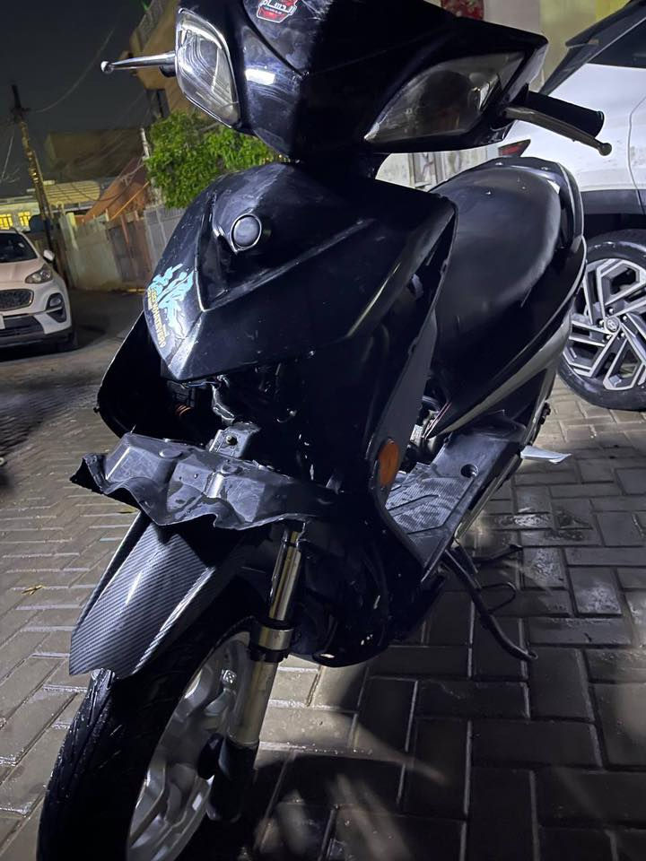 سلام عليكم
سكنس لد للبيع 
دبلات امامي NSY
دبلات خلفي K1
صينيه رياضيه
قفايص دبلات سود
جاملغ امامي كاربون
صالصنه دبل بوشه
كهربائيات كلها شغاله
نواقصها بجم وترايش وسواد الكور
سعر ٦٠٠وبيها مجال ☘️
او مراوس ب سكنس فحل 
مكاني زعفرانيه شارع المعهد 
وباقي تفاصيل تعال 
واتساب ***********
