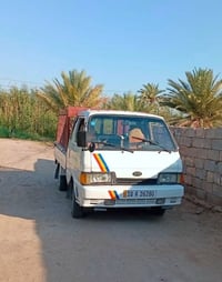 شاحنة • لوري • سيارة نقل • شاحنات للبيع • مركبات للبيع