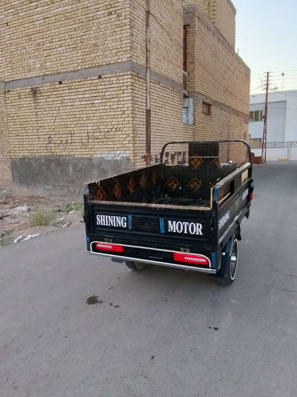 شباب ستوته جمره للبيع موديل2023/🔱.
الستوتة اوراق أصولي يعني كمرك مال بلال 
الستوته حلوه وخير من الله 📍 

الستوته ما ناقصه شيء تاخذه وكبل للشارع  كامل+واقيات+درع امامي 

الستوته مجنبزه وحلوه يعني الستوته مال جناي 

كشره حلو ولونه مميز لون/ /

ومكينته خير من الله 🪝

ملاحظة/مكلف بالنشر وبس الشراي يخابر 🔱

العنوان/ بغداد/ الحسينية مال الراشدية 

السعر/2350 وبيه مجال حك الجيه 
***********
