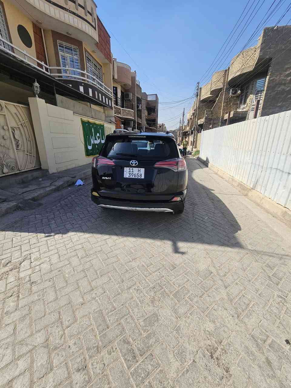 السلام عليكم
للبيع راف فور موديل 2018
وارد امريكي حادثهه موضح ب الصور
فول مواصفات
فتحه بصمه كشنات لونين وهواي مواصفات بيهه 
السعر 162$
للاستفسار الاتصال ***********
