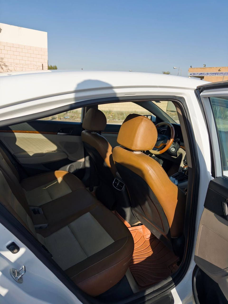 السلام عليكم...
النترا خليجي موديل ١٨ فول عدا البصمه ماشيه ١٣٤ ألف مكفوله السياره عدا تكحيل كارت شبر جاملغ أمامي وبارد كلش قليل بالدور الخلفي 
سياره جديده وجاهزه من كولشي برغي مابيها نقص 
رقم بغداد دولي تحويل مباشر 
مكان السياره بابل 
السعر ١٥٢ 
***********
