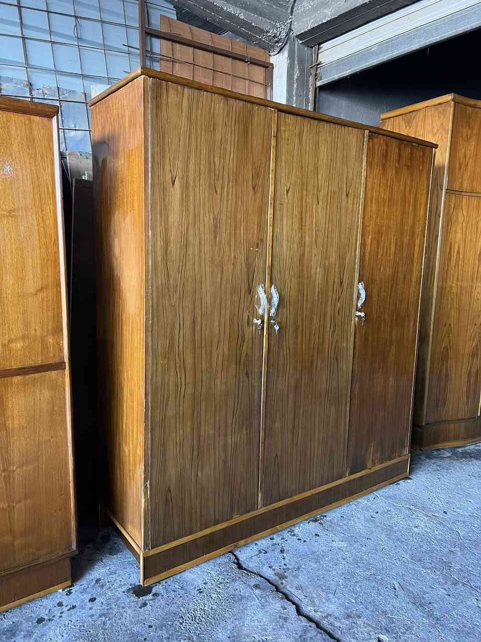 كنتور خمس ابواب صاج داخل وخارج 
كنتور اربع ابواب صاج داخل وخارجً
كنتور ثلاث ابواب صاج داخل وخارج عدد2
كنتور بابين صاج داخل وخارج عدد 3
بوفيه صاج داخل وخاوج مترين ونص للبيع 
المكان بابل قضاء المحاويل مقابل معسكر المحاويل البوابة الشمالية بتجاه بغداد 
يوجد لدينا خدمة توصيل 
للاستفسار الاتصال على الرقم التالي *********** او التواصل عبر الواتساب برقم الاسيا
