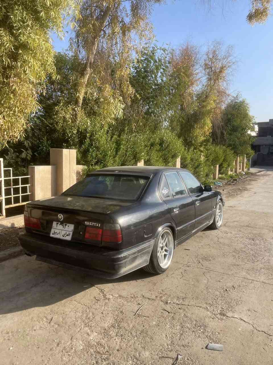 سعرها ٤٨وبي مجال
عليها7اورق غرامه ينزل من سعر بعد معمله 
سياره بدون ضربه 
بي ام 525اوتومتك موديل 90كير محرك شرط شرط تحويل 
جامات كهربائي ويل m جديد تايرت جديد داعمايت امامي وخلفي m كهربائيت كامل صدره امامي خلفي جديد قفل مركزي لايت زيلون سستم صوت وسياره بالواقع احله من صوره باهواي مابيها اي عيب من داعمي للداعمي شرط 
مكاني كركوك 
شراي خابر وتدلل مامتواجد خاص 
***********
