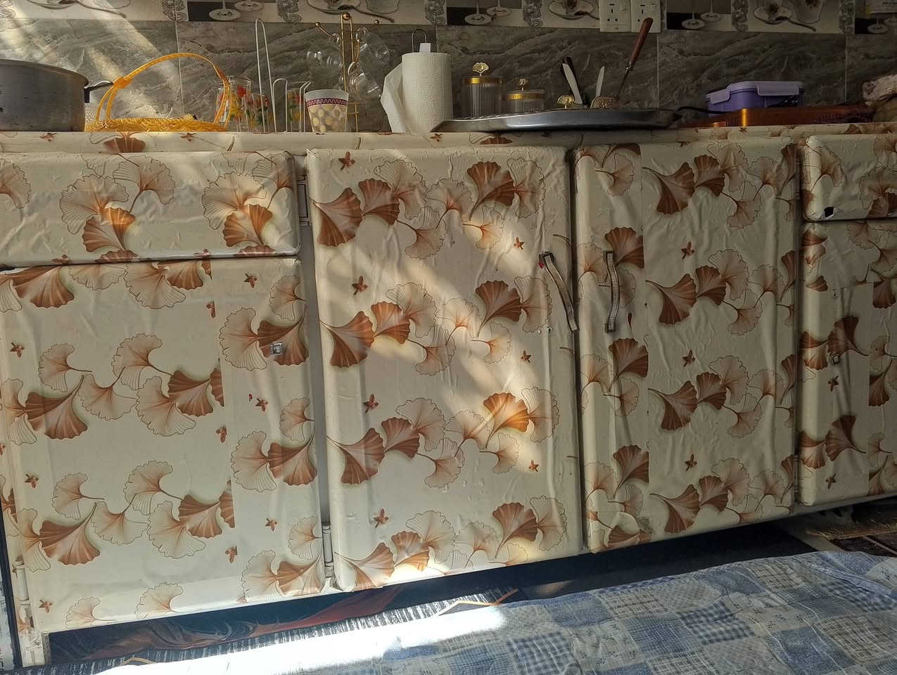 السلام عليكم شباب انا منزليات للبيع هذا رقمه ***********
