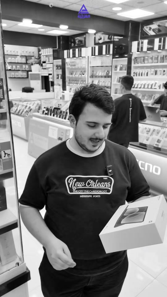 🔥 الجديد وصل لعشاق التقنية! 🔥 توفر الآن أحدث باد من شاومي Xiaomi Pad 8 😍📱 أداء قوي ومواصفات عالية تخليك تعيش تجربة استثنائية 🎮 ⚡ 90 فريم بالألعاب ⚡ شاشة 144Hz لسلاسة رهيبة إذا تريد تعرف السعر والمواصفات الكاملة، تابع الفديو للنهاية 👀 📍 شركة كلمات العربية للهواتف النقالة العنوان: النجف الأشرف - شارع غدير فرات - مقابل كلية الإدارة والاقتصاد 🚚 يتوفر توصيل لكافة المحافظات العراقية 📞 للطلب والاستفسار: قسم المبيعات: جملة: *********** مفرد: *********** اكسسوارات: *********** صيانة: ***********
