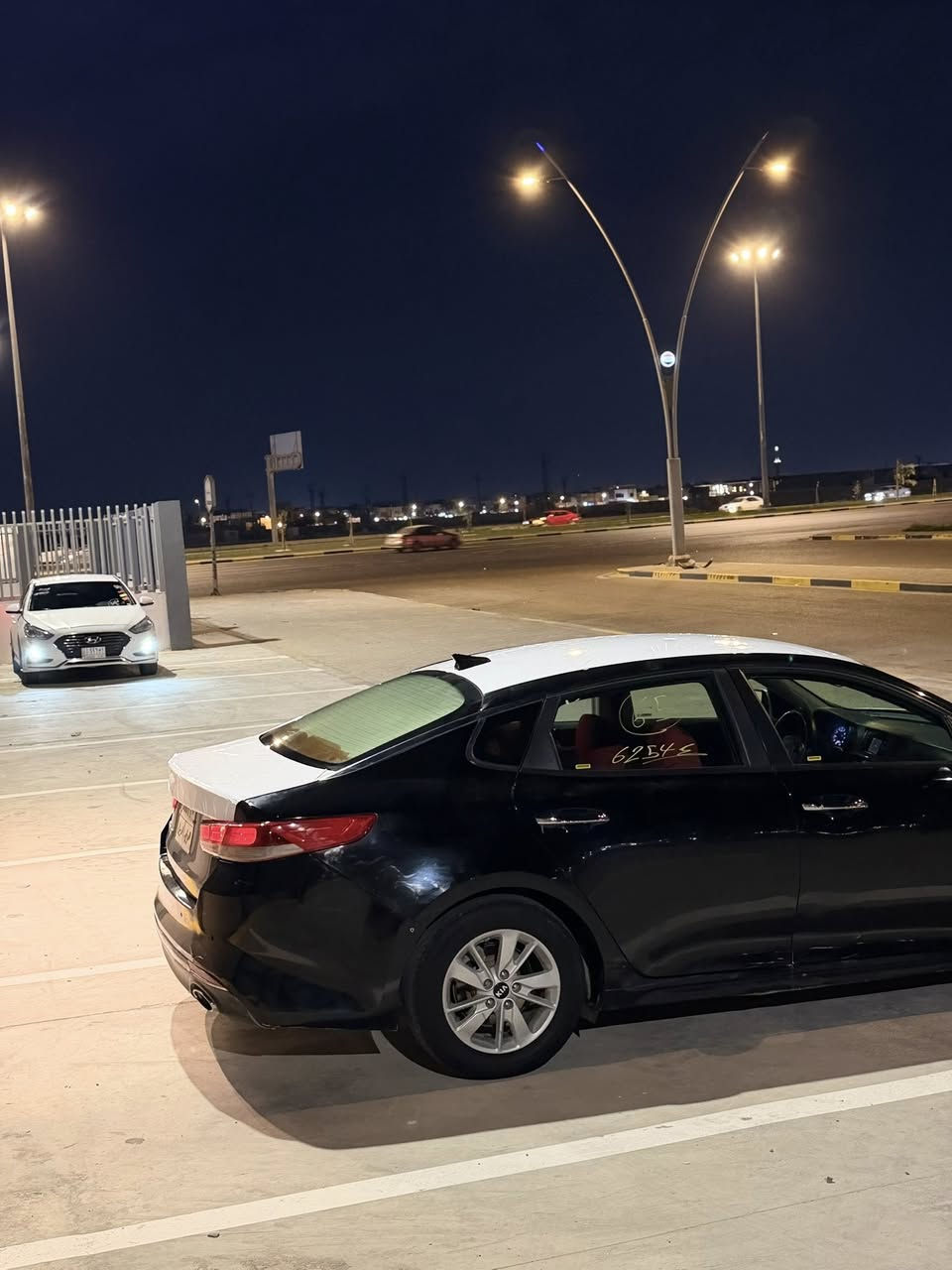 سلام وعليكم
اوبتما 2017 ادوات  (كفاله من الكص والعيب الشرعي) يعني بوجهك تروح تسجل  السياره كل نقص ما بيه فقط الشمعات الاماميه مكينه 2400 بدوان تنقيص بدون دوانزز كير مكينه  بلكارتون تبريد ثلج بدي جديد متومه وكامله ارقام وسنويه اصليات السياره كفاله سرقه وعشاير وكص السعر 70 وبيه مجال   مكان السياره بصره 
*********** واتساب
