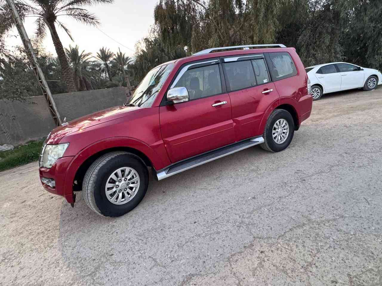 السلام عليكم باجيرو ٢٠١٠ رقم بغداد
عادي مو حبتور 
بدون صبغ 
تخم تاير جديد تدفئه تبريد 
شاشه 
السياره حلوه وسعره مناسب 150اوبيها مجال العنوان ديالى بعقوه رقم الهاتف *********** مكلف بل نشر
