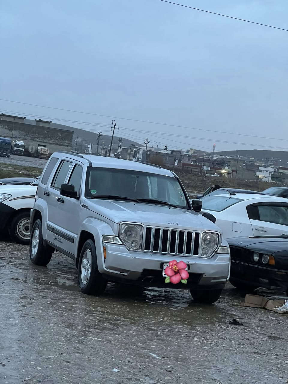 جيب ليبرتي 2012 دبل اكسل
گير و محرك و اكسل بشرط 

محرك ما مفتوح 

تخم امامي و خلفي جديد 

ماشيه فقط 140 الف حقيقي 

رقم دهوك تحويل بشرط من شرعي 

بيها 4 قطعات كلير بخ بدون داخل و بدون ضربه 

عليها غرامه 10 ورقه ينزل من سعر 

سعر 86 ورقه يعني صافي تنطيني 76 ورقه 

مكان السياره قضاء بردرش بين موصل و عقره 

كورك ***********

اسيا ***********
