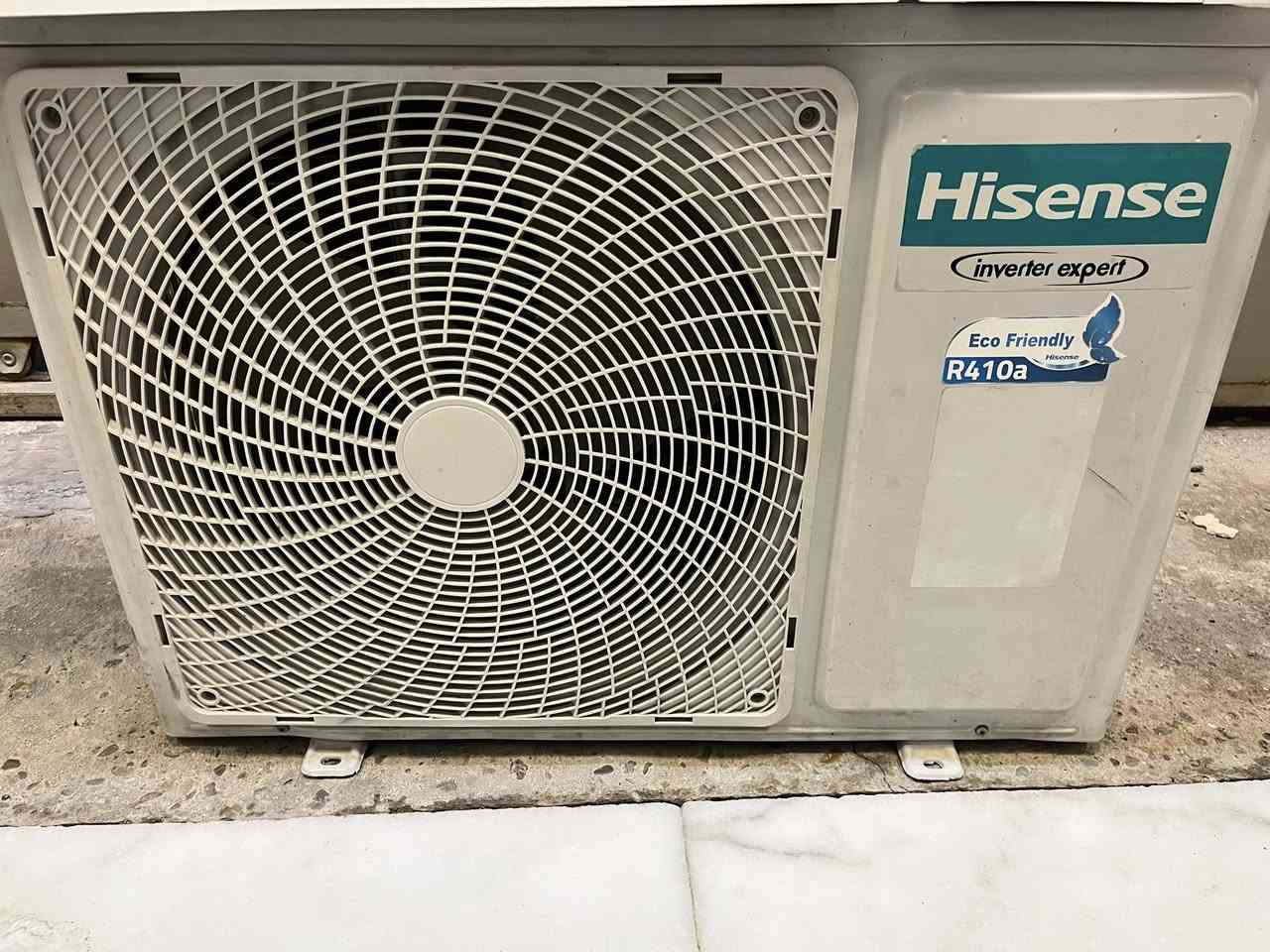 سبلت هايسنز
حجم طن ونص انفيرتر 
كامل ملحقاته وغازه مقفول 
بوري حماله داخليه كيبلات ريمونت 
غازه مقفول وجهاز للشد 
بغداد حي الجهاد 
***********
السعر 400 الف
