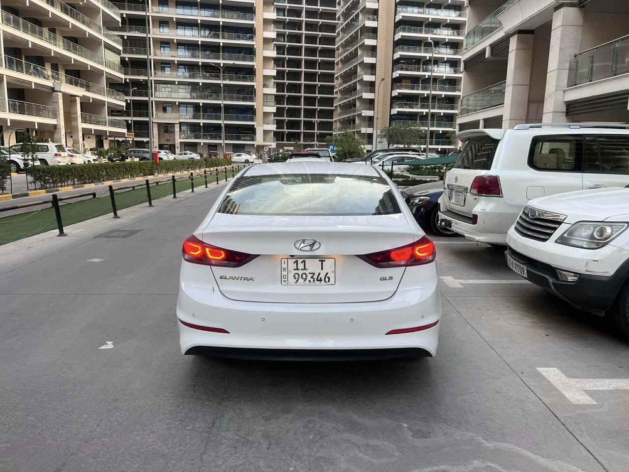 النترا 2017 خليجي (وارد ايراني) 
فول مواصفات للاخير 1/1 (Vip) 
مكفوله من الصبغ والتبديل والحادث كفالة عامه 
مكينه 2000 دوش المرغوب بوضع الشركة مكفول
السياره جديده بوضع الشركة وجاهزه بدون اي نقص 
رقم بغداد مشروع وطني تحويل مباشر 
. 
السعر         171.   . 
. 
السعر . 
💥ماشيه 94.   ***********
