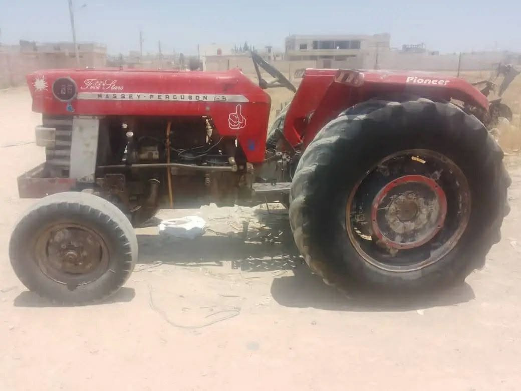 #للبيع :  ماسي  ١٦٥  محرك ٢١٢ خالي لكسر وتبخير جاهز ع الفراغ مضلع مربع فرام زيت  
محرك خارق النضافة عالفحص
مرش دوزان هدروليك كلو جاهز عالشغل  دواليب واضحين بصورة 

#الفراغ : جاهز ع فراغة 
#تواجد :  ريف الشام 
#السعر : / 9000 $ وبازار

#للتواصل_اتصال واتس 0933215598

🌟#ملاحظة🌟
1_الي عندو جرار بدو يبيعو يبعتلنا صور وصف عالواتس👌🌹
@إشارة


**إذا كنت صاحب هذا الإعلان وتريد حذفه لأي سبب، رجاءا أرسل رسالة إلى الدعم الفني**