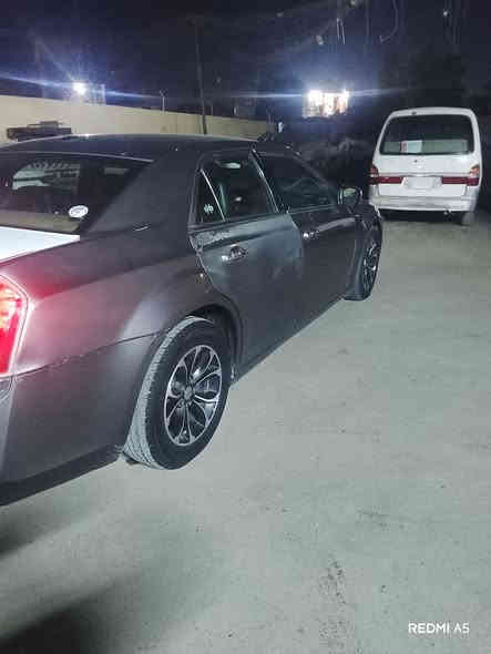 السلام عليكم اوبامه موديل 12 رقم دولي باسمي بغداد سياره داخله كلين حادثها شخوط سياره بيها باب جارد وبنيد مضروبه كلير  محرك كير جديد الصدر الامامي خلفي جديد تايرات نص امر تبريد ثلاجه سياره خير من االله كل نقص مابيها السعر 145 مكان سياره بغداد ***********وبيها مجال بسيط
