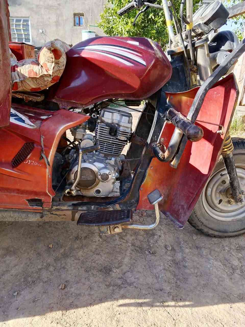 اسلام عليكم ستوته دايوان للبيع مكينه جديده شادينه مكفوله السعر 850بيه مجال قليل للستفسار الاتصال علي الرقم ***********
