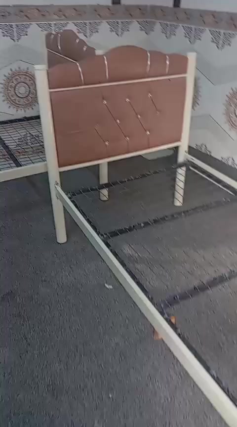 السلام عليكم
 مكلف بلنشر 
سريرين للبيع
العنوان:النجف_حي النداء
استفسار اكثر الاتصال على هذا الرقم 
***********
