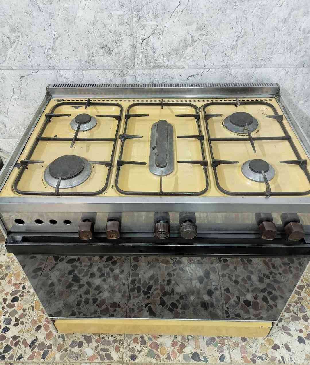 للبيع طباخ عشتار  بي ضرر بسيط زنجار  جوه العين ممئثر عليه سعره 110 عنوان نجف حي العسكري شارع السبيس


**إذا كنت صاحب هذا الإعلان وتريد حذفه لأي سبب، رجاءا أرسل رسالة إلى الدعم الفني**
