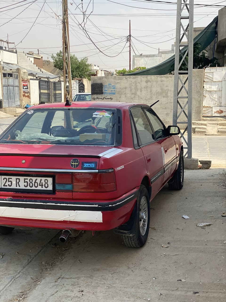 سلام عليكم مازدا626/1992 محرك 8 و بخ المرغوب كير و محرك بلشرط لاصرف ولابخار شرط انطيك
سياره مصبوغ حزام بدون (سقف) فقط اطراف و بي معجون فقط جاملخ الامامي السكن خط واحد ما يطلع 20 سم فقط 
باقي كله بلادي
سياره مابى مصرف ربع دينار 
رقم كركوك سنويه لحد 2028 
وبيها بطاقة بنزين
الرقم ***********
السعر42 وبي مجال للطيبين
