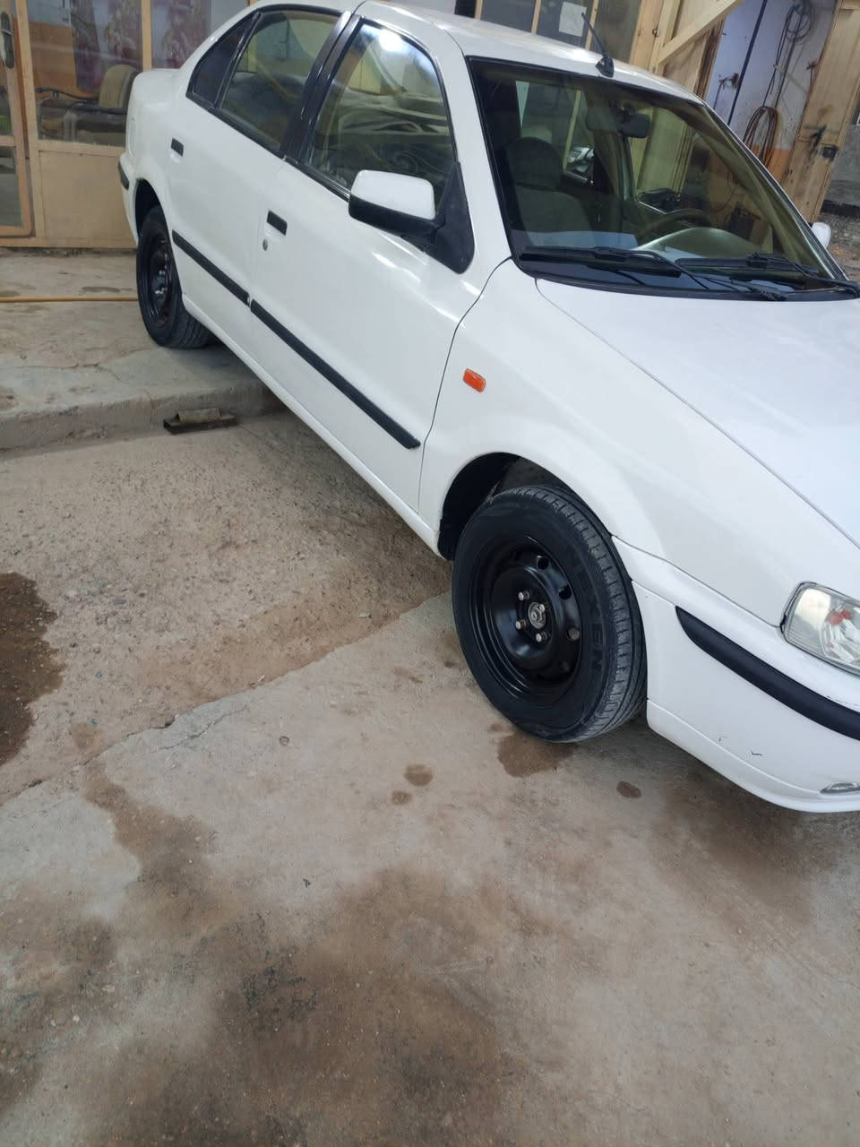 سلام عليكم سمند للبيع موديل 2010 كير مكينه مكفولات مصبوغه حزام بدون ضربة رقم ذي قار المكان السماوه السعر 35 قفل اريد مداور لاستفسار اتصال على الرقم ‏‪***********‬‏
