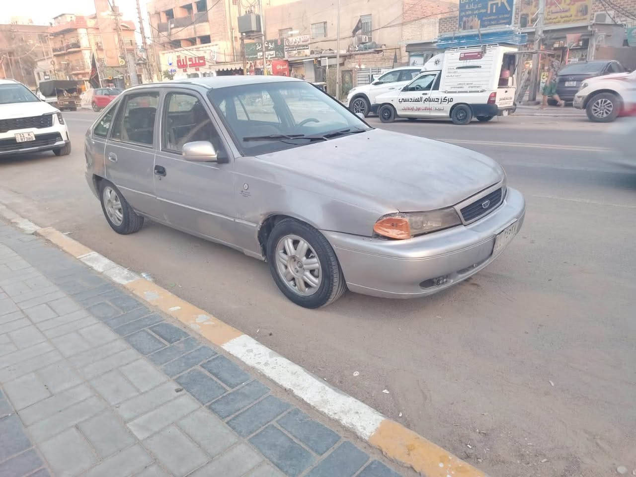 سلو 96 محرك وكير عادي بلادي مكفولات حاويه جديد السعر ٢٣ وبيها مجال بسيط مكان بغداد حي جهاد الرقم ***********
