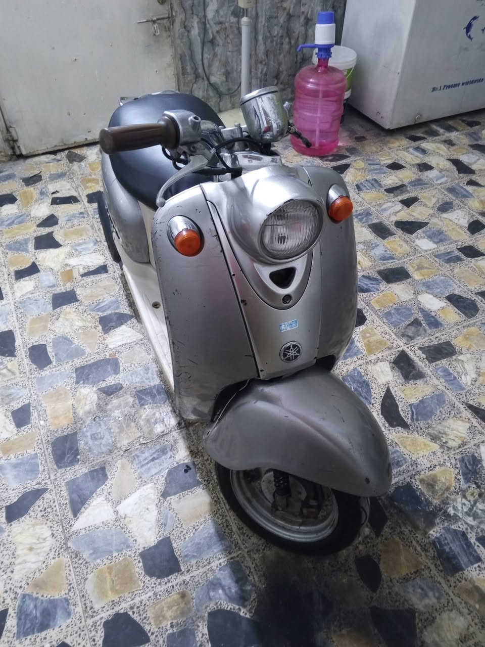 دراجه اكلاسك حلوه اتخبل كامله سعر 300مكاني مدينه الصدر رقمي ***********
