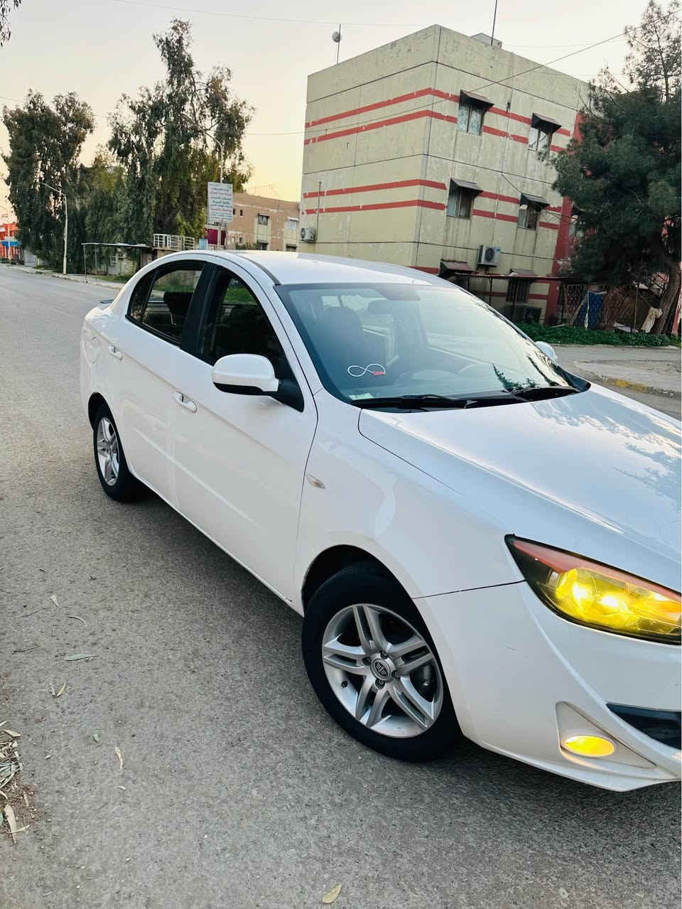 السعر مناسب 65ورقه بي مجل قليل

للبيع سياره فاو اولى  موديل 2013 رقم سنويه وهزه ورقم  تحويل وكاله سنويه جديدثاني يوم سياره جديده كلش وكلها على وضع شركه مملعوب بيها ومتعبانه ابد كير ومحرك شرط وصرف وبخار ونضوح  مابيها سحبها حلو ونشطه فول مواصفات فول اتوماتيك بطاقه بانزين موجود تخم تاير جديد باطري جديد صدر جديد  محرك مالها زنجير مرغوب   
 بدون ضبغ  كل بشرط فحص لايتات جديد  تبريد تدفيه كل تمام ⚫️ مكان كركوك واسطي *********** كركوك, العراق
