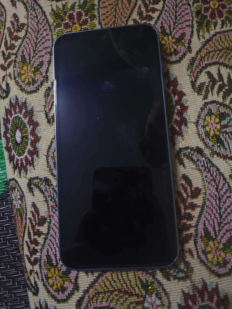 السلام عليكم اخوان عندي GT30PRO انفنكس بي طخات بلجوانب صغيره كما مؤشر في الصور للبدل ب13 عادي او انطي فرق حسب النضافه (مو للبيع)


**إذا كنت صاحب هذا الإعلان وتريد حذفه لأي سبب، رجاءا أرسل رسالة إلى الدعم الفني**