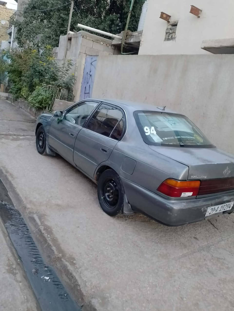 كورولا موديل ٩٤ رقم واسط جاهزه تبريد تدفى بيه بنيد وجاملغ مبدل بس  ***********
