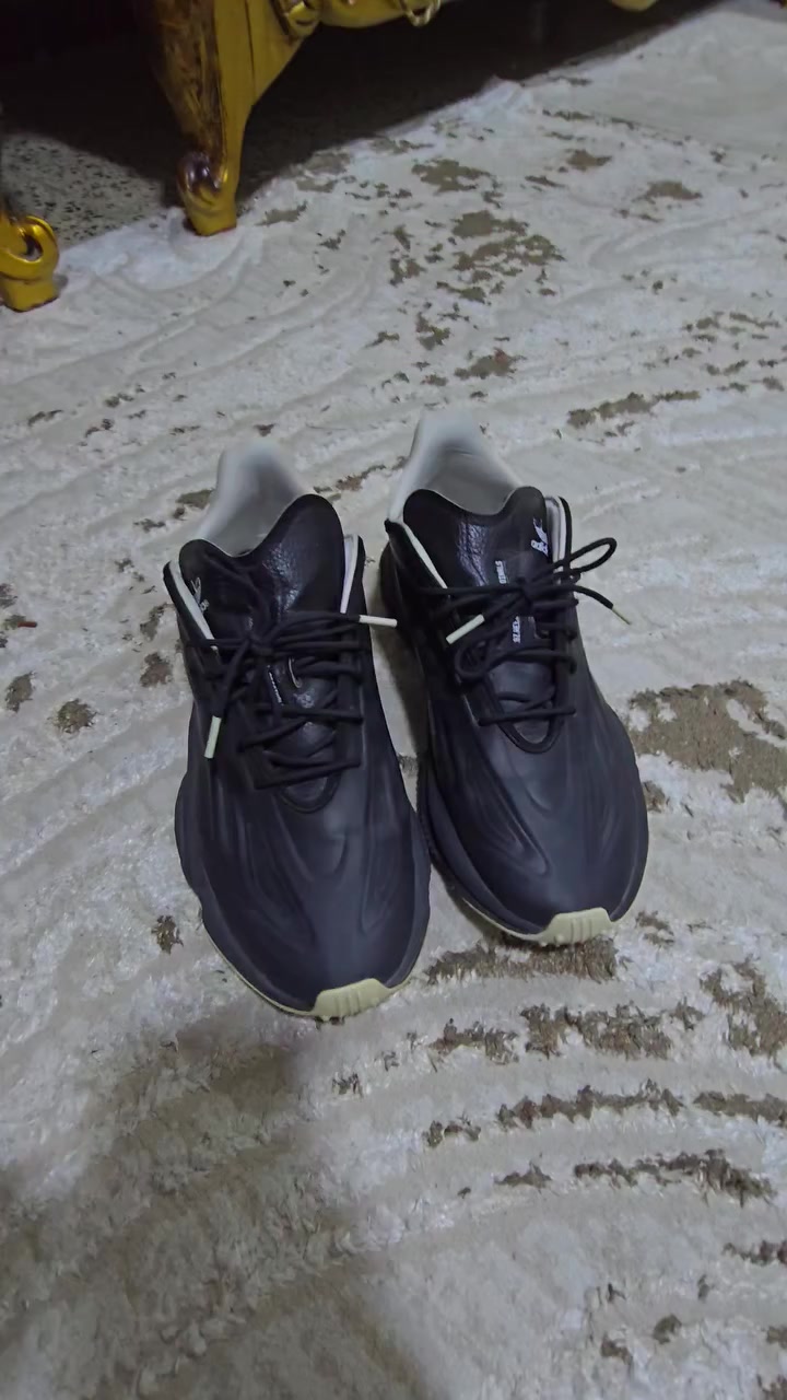 شبابنة الطيبين   اجلكم الله
احذية اصلية ونظافة واضحة بالتصوير   
واي حذاء مو اصلي  تاخذة للوكالة وبنفسك تتاكد ..
الاسعار   القطعة ٤٥ الف  ...
القياسات داخل الفديوات كلشي موضح ... رجاءا رجاءا لحد يعاملني اذا يخدمك السعر ادخلي وخاص وبالخدمة .. تحياتي للجميع  .. مكاني بغداد . وتوصيل متوفر ..


**إذا كنت صاحب هذا الإعلان وتريد حذفه لأي سبب، رجاءا أرسل رسالة إلى الدعم الفني**