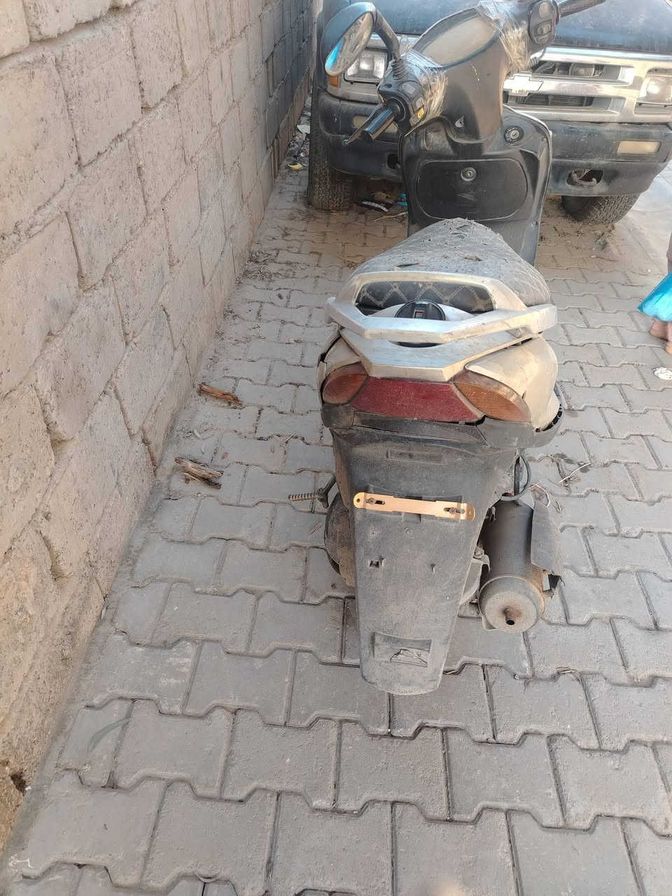 دراجه ماكس 140 يرادله ترتيب شغاله هيه كربيات كلشي شغال مكان بغداد شكوك سعره مناسب 200 الف ***********
