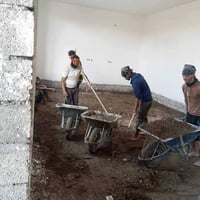 / يوجد كادر عمل جاهز  تصعيد مواد  / تنضيف بيوت  / تفليش  / تكشيط  / دف...