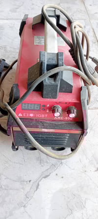 ماكنة لحيم + كوسره صغيره+ كامرات مراقبه للبيع استفسار اتصل على 0772373...