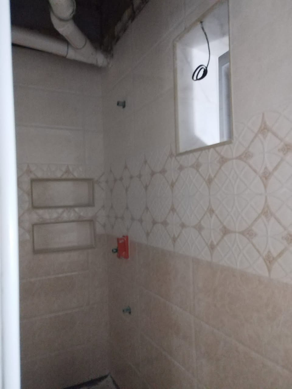 خلفه سراميك برسلين درجه اول جدران وارضيه ***********ابو يوسف المصري متفرغ حاليا
