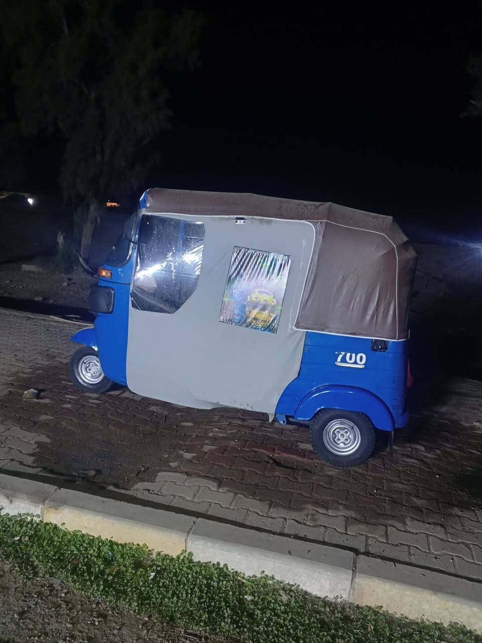 تكتك عشرين زركه رقم وسنويه تحويل ثاني يوم مكينه لا تنقيص ولا تبخير تكتك جاهزه تخم تاير زائد الكهربائيات كلها شغاله مابيها نقص واحد بالميه اريد اراوس بواحد وعشرين


**إذا كنت صاحب هذا الإعلان وتريد حذفه لأي سبب، رجاءا أرسل رسالة إلى الدعم الفني**